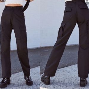 BRANDY MELVILLE JOHN GALT BLACK CARGO PANTS